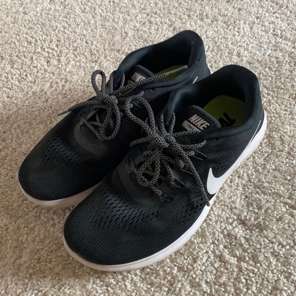 black and white Nike sneakers